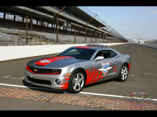 Illustration for article titled 2010 Chevy Camaro Is The New Indy 500 Pace Car